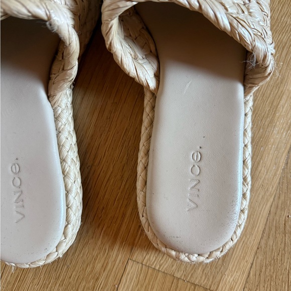 Vince Rumi Raffia Slides - Picture 4 of 5